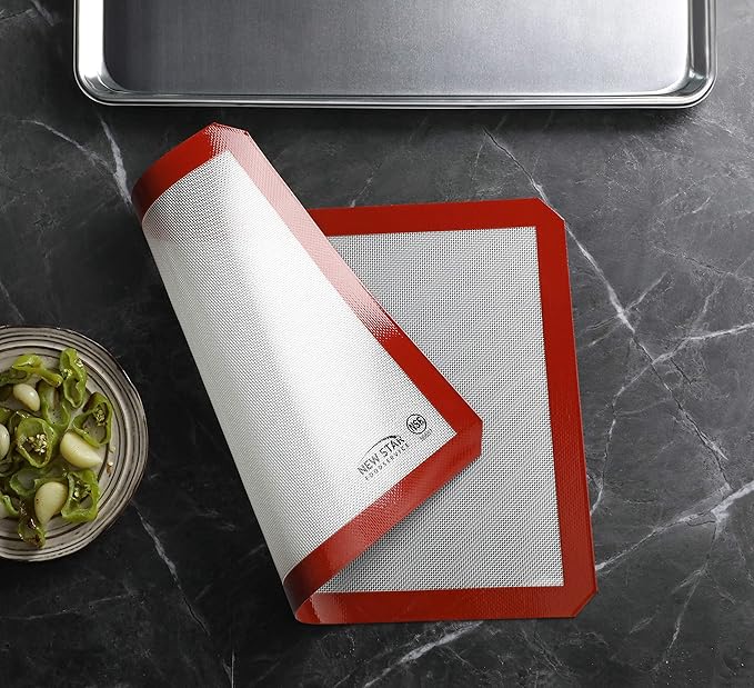 New Star Foodservice 36657 Commercial Grade Silicone Baking Mat Non Stick Pan Liner, 14 x 20 inch (Two-Thirds Size)